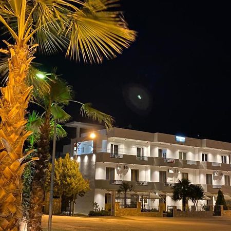 Resol Hotel Ksamil Exteriör bild